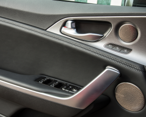 Kia Stinger_176